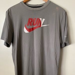 ✨ nike run boys shirt ✨